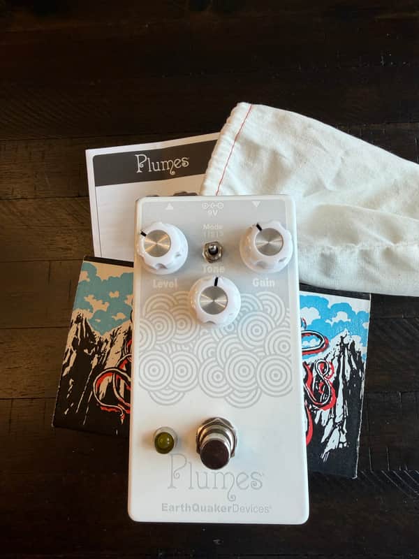 EarthQuaker Devices Plumes Whiteout 1 of 50 image 1