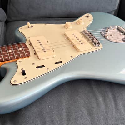 Early 2000’s Fender American Vintage '62 Jazzmaster - Ice Blue Metallic image 14