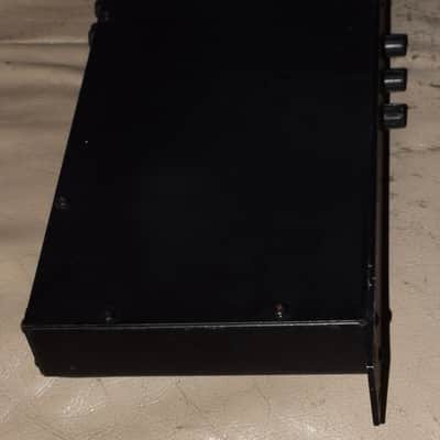 Alesis Midiverb II 16-Bit Digital Effects Processor 1990s - Black image 2