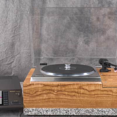 Technics SP-10MK3 Direct Drive Turntable W/ Power Unit in Very Good Condition image 1