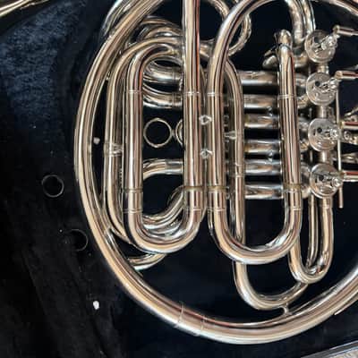 Silver  Double French Horn with case and mouthpiece image 9