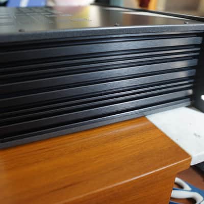 HUM Audio LAAL - Lookahead Analog Limiter - MINT - w/ Mogami XLR cables as extra - Original owner image 9