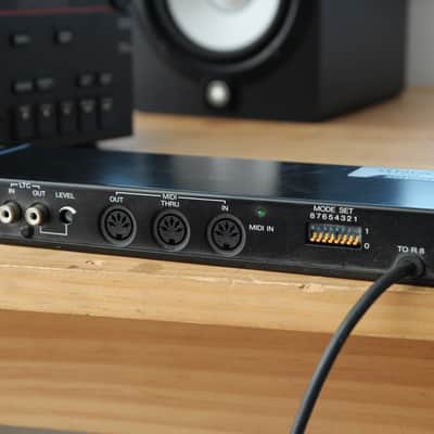 Fostex R8 Reel to Reel 8-Track Tape Machine with MIDI Interface image 7