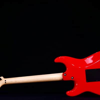 Tom Anderson icon classic  Ferrari red image 2