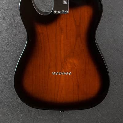 Fender Vintera II 50's Nocaster - Two Tone Sunburst image 4
