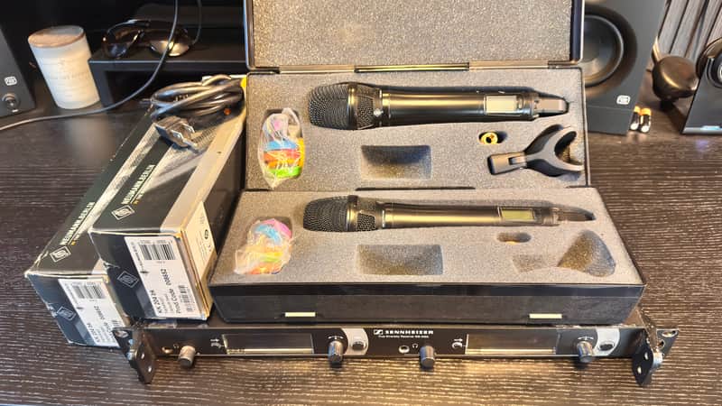 Sennheiser EM2050 system with two Sennheiser SKM 2000XP Mic and two Neumann KK 204 BK Capsule Heads image 1