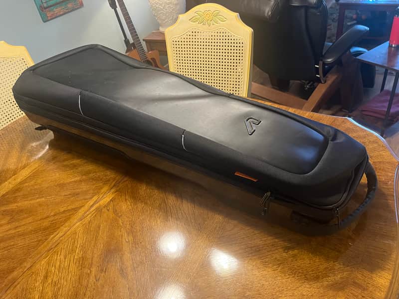 Gruv Gear Kapsule electric guitar case 2024 - Black image 1