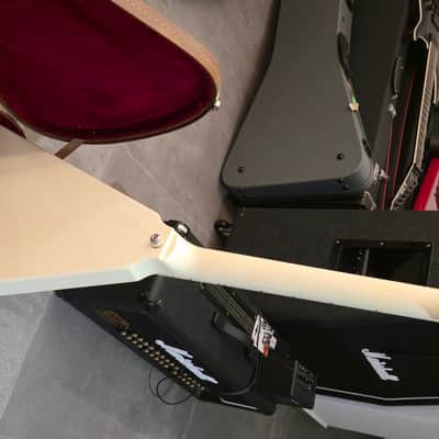 Gibson 70s Flying V Classic White Dave Mustaine Owned & Signed MEGADETH Stage Played Guitar image 8