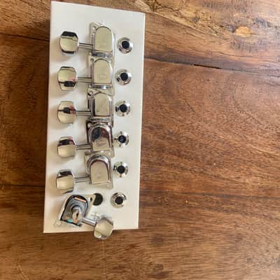 Fender f style tuning machines image 1