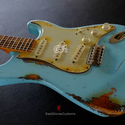 Fender Stratocaster  ST57- US SBL Sonic Blue Made in Japan Medium Aged Relic  RARE image 9