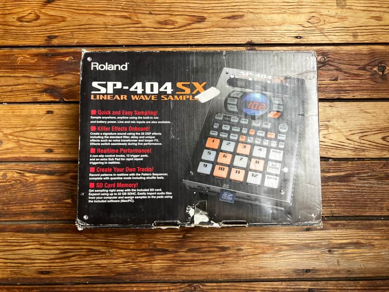 Roland SP-404SX Linear Wave Sampler 2009 - 2017 - Black image 1
