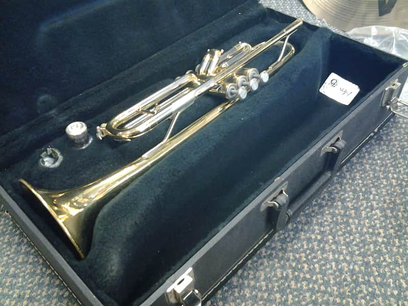 Blessing Schoolastic Trumpet Used image 1