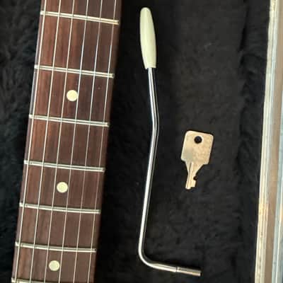 Fender Big Apple Stratocaster with Rosewood Fretboard 1997 - 2000 - Candy Apple Red image 8