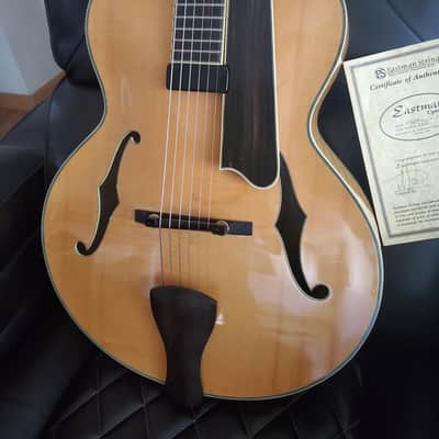 Eastman AR 805 E 2005 - Spuce/ Maple image 3