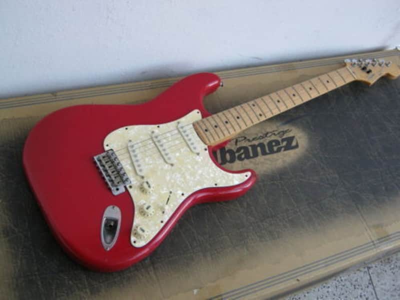 1986 SQUIER by FENDER STRATOCASTER made in JAPAN image 1