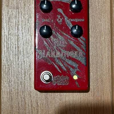 Matthews Effects The Harbinger Distortion 2010s - Red Graphic image 1