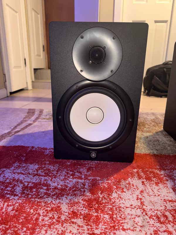 Yamaha HS8 Powered Studio Monitor (Pair) 2015 - Present - Black image 1