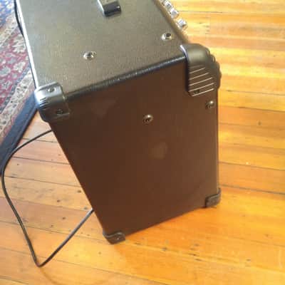 Line 6 Spider II 2x10 120W Guitar Combo Amp image 7
