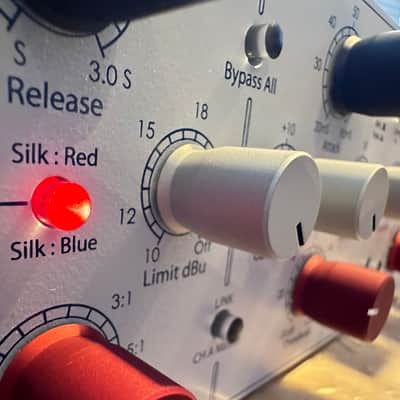 Rupert Neve Designs Portico II Master Buss Processor 2012 - Present - White image 8