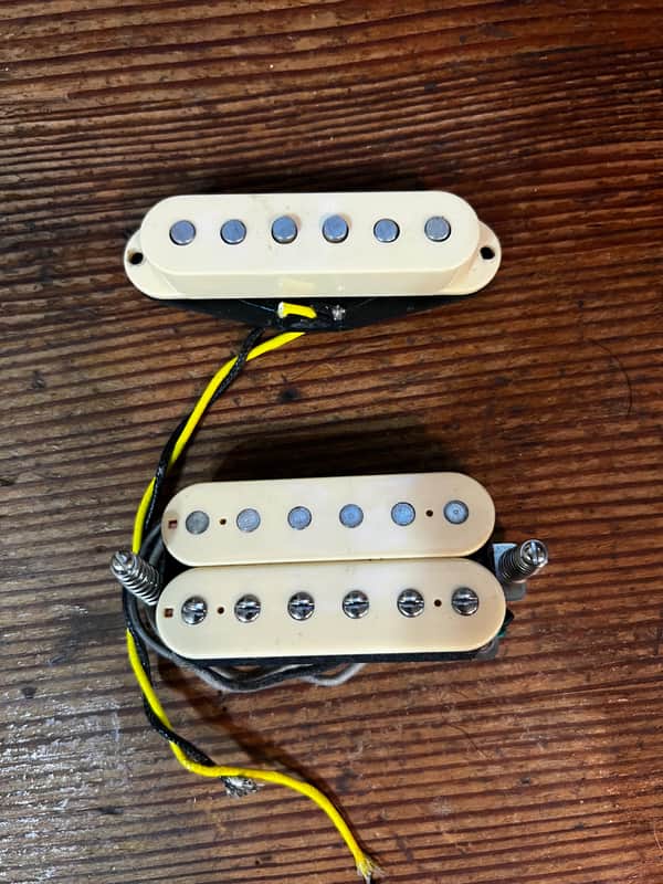 Dragon Fire Bridge Pickup 2000s - Cream image 1