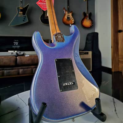 Fender Stratocaster 70th Anniversary Limited - Amethyst image 15
