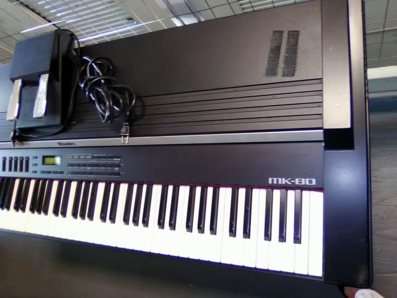 ROLAND Rhodes MK-80 Digital Electric LCD Piano Weighted 88-Key