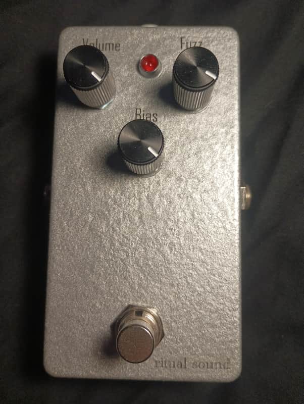 Ritual Sound 2026 True Texan Fuzz NTE103+BC183L 2026 - Hammered Silver image 1