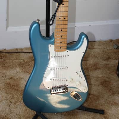 Squier Made in Mexico Stratocaster Standard 1998 Blue Metal Flake image 1