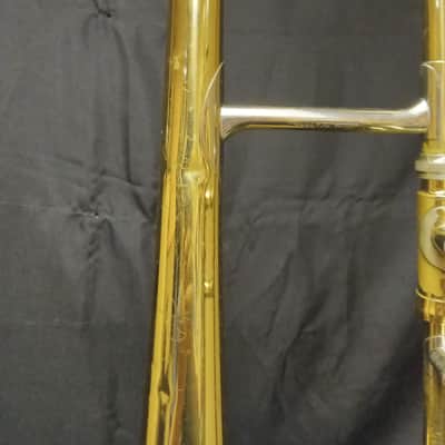 Holton Collegiate Slide Trombone serial 488628 - Lacquer image 6