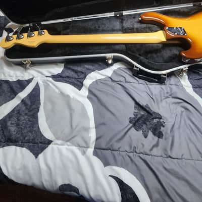 Fender American Deluxe Precision Bass Ash 2004 - 2006 image 6