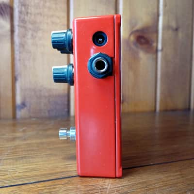 AMT Electronics R1 image 4