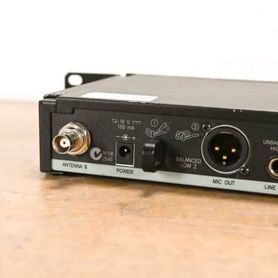 Shure SLX4 Wireless Receiver - H5 Band: 518-542 MHz (NO POWER SUPPLY) CG01WGH image 7