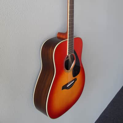 Brand New Yamaha FG830 Dreadnought Acoustic Guitar with Gig Bag - Autumn Burst image 3