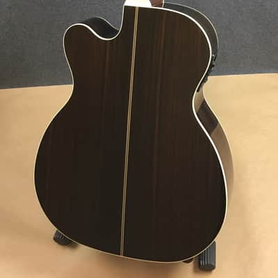 2008年製・Greg Bennett OM-8CE・エレアコ・トップ単板・GROVERペグ