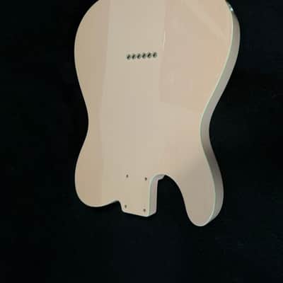 Brio Telecaster Body - Shell Pink Double Bound Bild 6