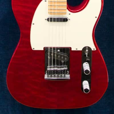 Fender Custom Shop Deluxe Telecaster 2012 – Quilted Maple Top Candy Red image 2