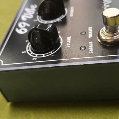 Behringer 69 Vibe - Black - X18611 image 2