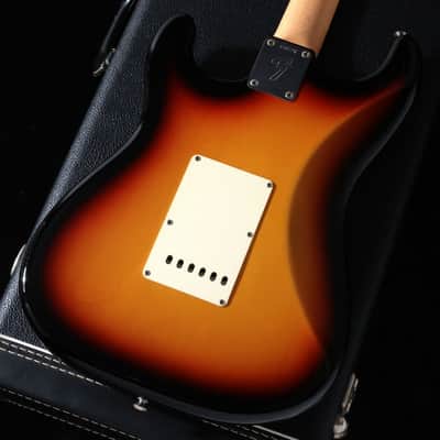 FENDER CUSTOM SHOP Time Machine Series 1969 Stratocaster Closet Classic 3-Tone Sunburst [R38720] (03/30) image 8