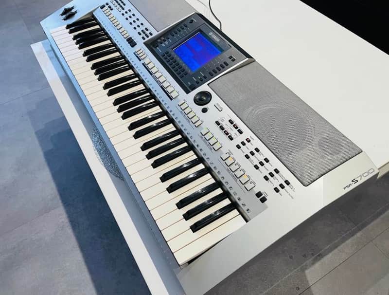 Yamaha PSR S700 Keyboard workstation | Reverb