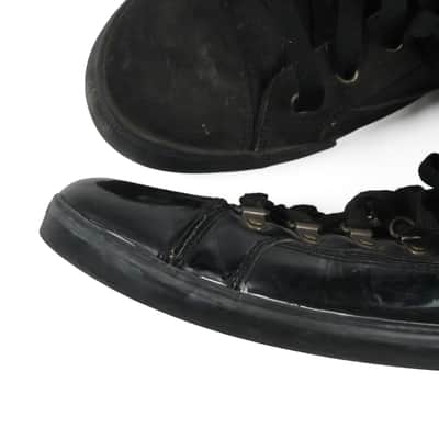 Macbeth Mike Dirnt Signature Shoes Mismatched Pair Owned by Mike Dirnt image 3