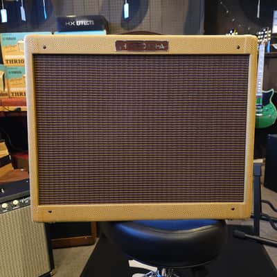 Used Victoria 35210 T Tweed Classic 2x10 Electric Guitar Amplifier image 1