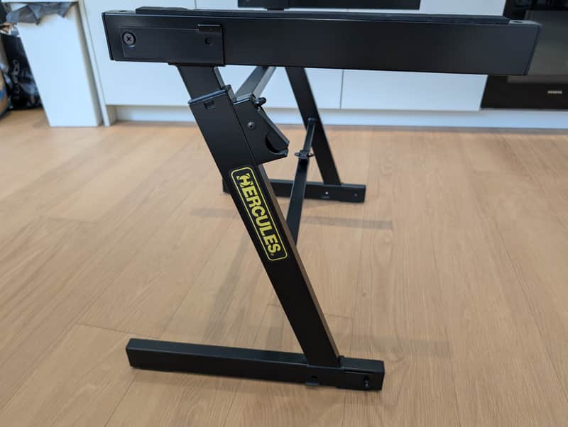 Hercules KS400B Auto Lock Z-Style Keyboard Stand 2022 - Black Bild 1