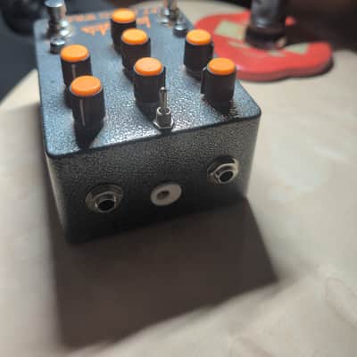 Lone Wolf Audio Left Hand Wrath Distortion 2010s - Black image 2