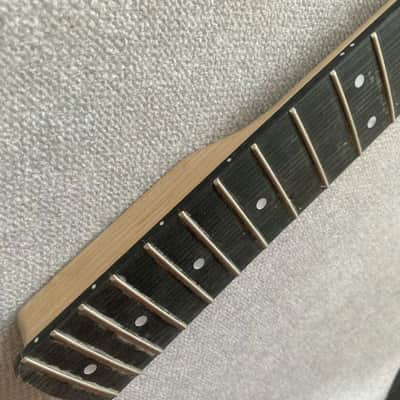 Black 21 Frets Rosewood Fingerboard 4 String Bass Maple Neck image 5