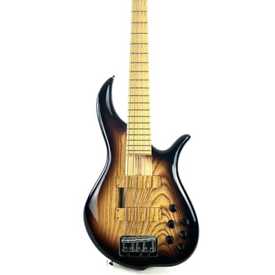 F Bass BN5 2009 - Tobacco Burst image 7
