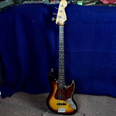 Fender 62 Reissue Jazz Bass 2006 Sunburst image 2
