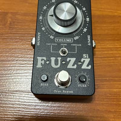 King Tone Guitar MiniFuzz Si | Reverb