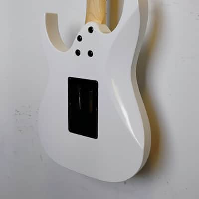 Ibanez RG450DXB-WH Standard - Jatoba Fretboard - 2018 - Present - White image 18