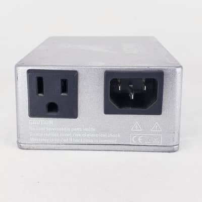 Walrus Audio Aetos 8-output Isolated Guitar Pedal Power Supply image 4