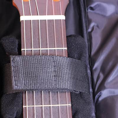 Kremona F65C - Classical Guitar - Solid Cedar top, Indian Rosewood back/sides - Includes Kremona Padded Gig Bag image 5